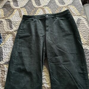 American eagle green corduroy straight leg jeans size 14